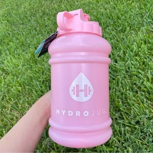 NWT LIGHT PINK HYDROJUG 2.2 LITERS 73 FLOZ